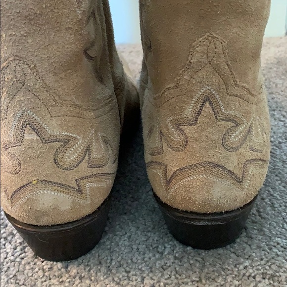 Hand made cowboy boots by Tres Outlaws. - Picture 5 of 9